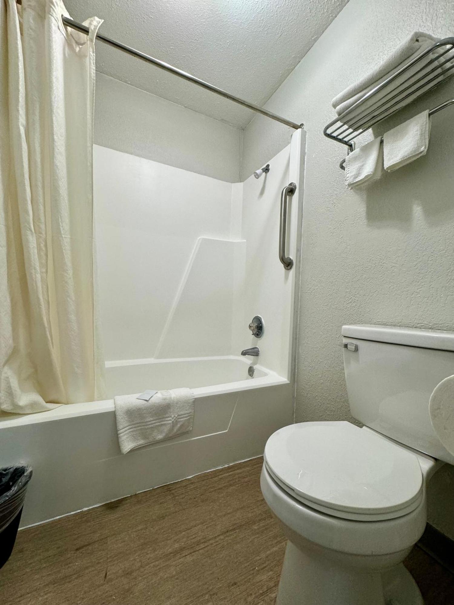 Rodeway Inn Church Hill - Tri Cities Area Luaran gambar